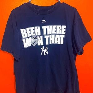 Large Yankee t shirt